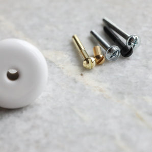 Cabinet knob, porcelain / screw set